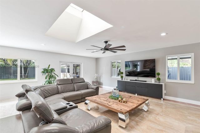 17420 SW 84th Ct, Palmetto Bay, FL 33157