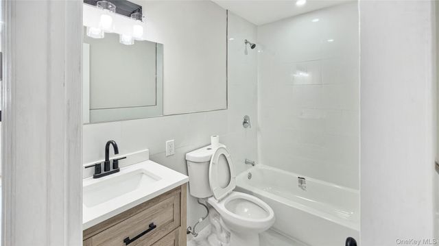 58 Rutland Road, Freeport, NY 11520