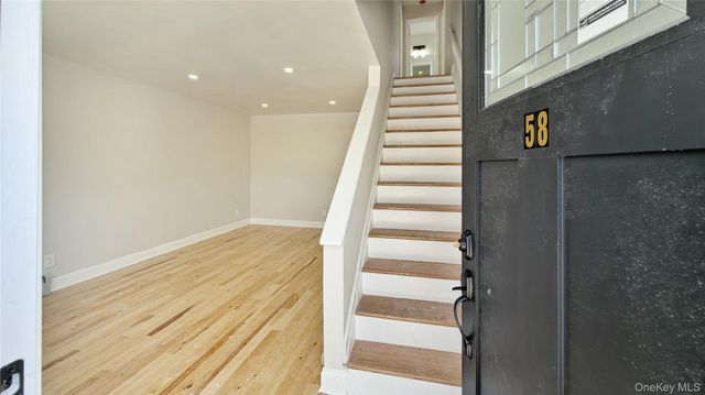 58 Rutland Road, Freeport, NY 11520