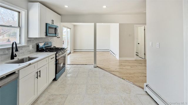 58 Rutland Road, Freeport, NY 11520