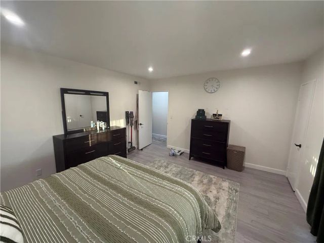 9702 Via Roma, Burbank, CA 91504