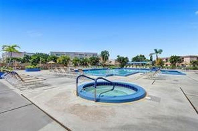 2941 N Nob Hill Road 112, Sunrise, FL 33322