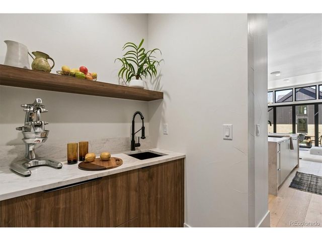 2832 Vallejo St, Denver, CO 80211