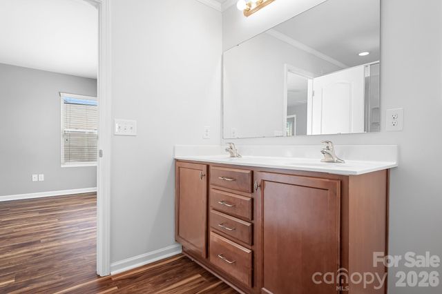 2059 Blue Iris Drive, Matthews, NC 28104