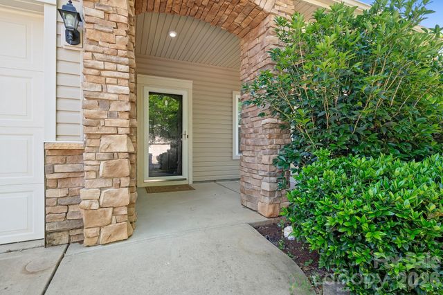 2059 Blue Iris Drive, Matthews, NC 28104