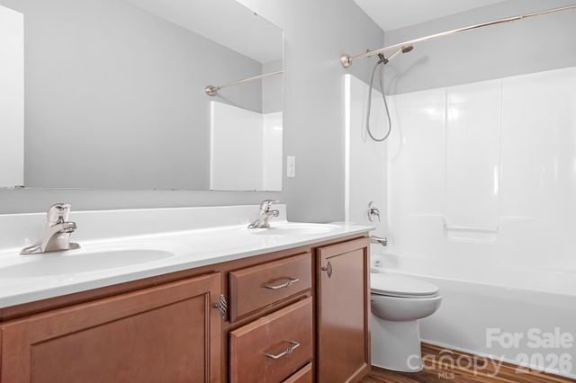 2059 Blue Iris Drive, Matthews, NC 28104