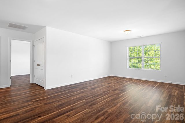 2059 Blue Iris Drive, Matthews, NC 28104