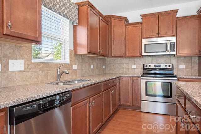 2059 Blue Iris Drive, Matthews, NC 28104