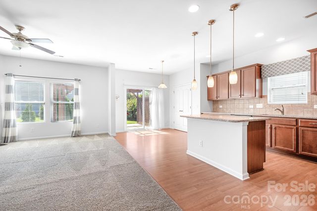 2059 Blue Iris Drive, Matthews, NC 28104