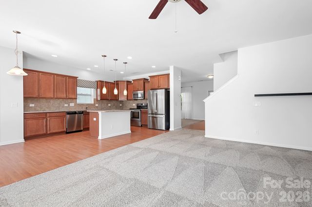 2059 Blue Iris Drive, Matthews, NC 28104