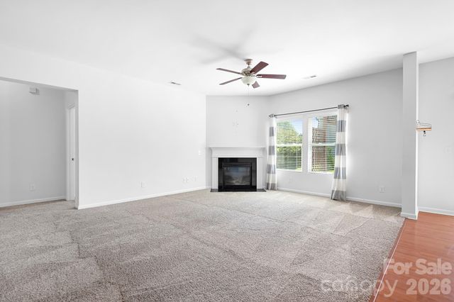 2059 Blue Iris Drive, Matthews, NC 28104