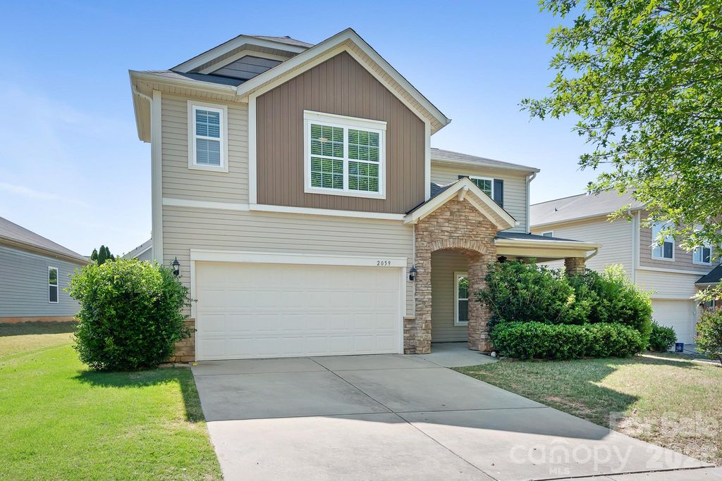 2059 Blue Iris Drive, Matthews, NC 28104