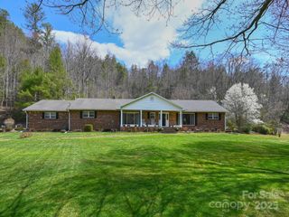 7530 NC 208 Highway, Marshall, NC 28753