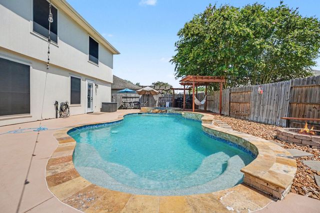 2890 Colony Cone Cir, Dickinson, TX 77539