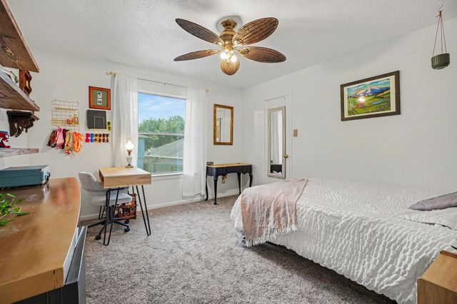 2890 Colony Cone Cir, Dickinson, TX 77539