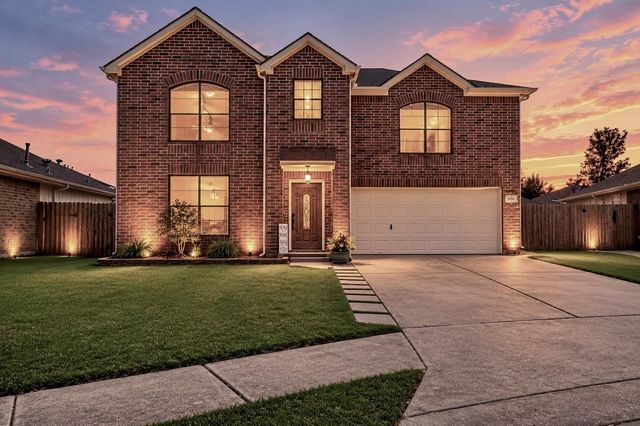 2890 Colony Cone Cir, Dickinson, TX 77539