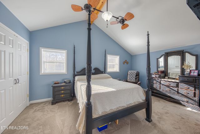 2000 Shangri La Drive, Knoxville, TN 37914