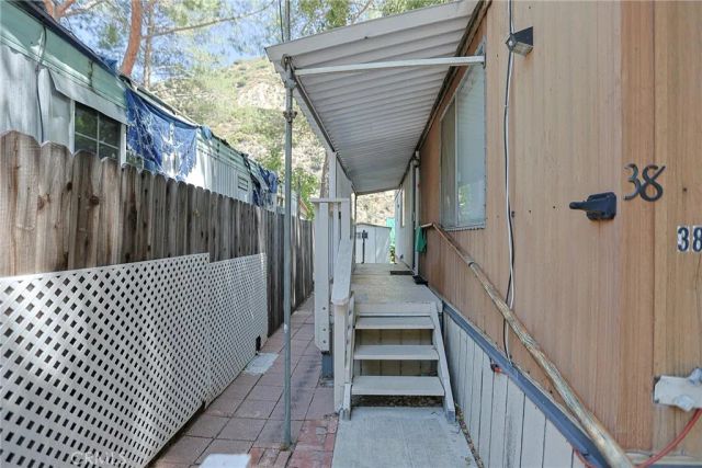 24210 E East Fork 38, Azusa, CA 91702