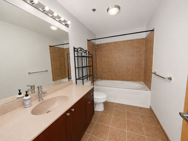 1620 S Michigan Avenue 918, Chicago, IL 60616