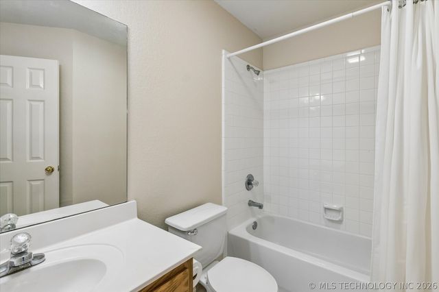 4611 S 200th East Avenue, Broken Arrow, OK 74014