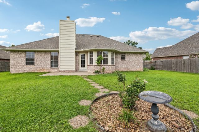 4611 S 200th East Avenue, Broken Arrow, OK 74014