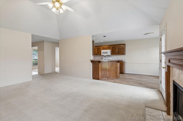 4611 S 200th East Avenue, Broken Arrow, OK 74014