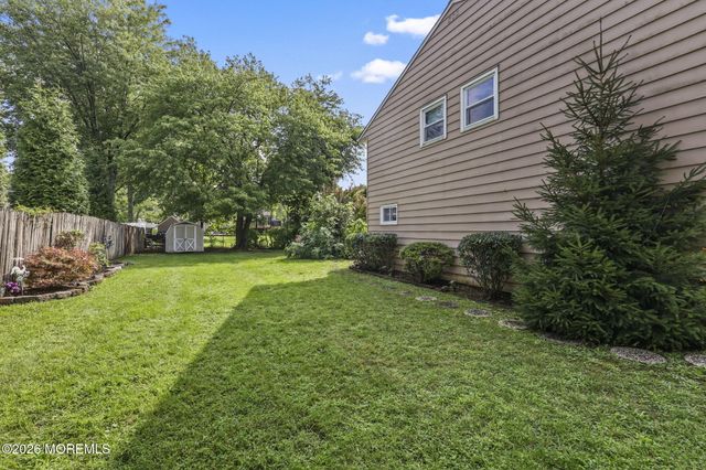 39 Virginia Terrace, Red Bank, NJ 07701
