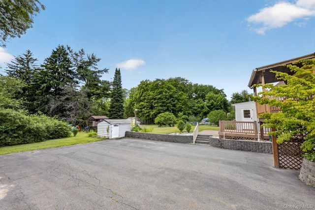 20 Hudson Drive, New Windsor, NY 12553