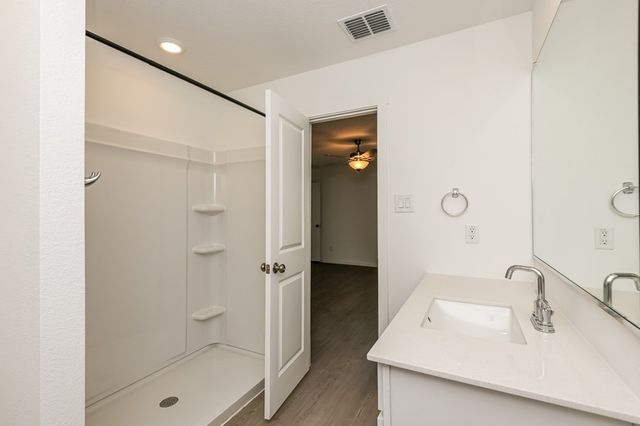 2700 Mistwood, Benbrook, TX 76108