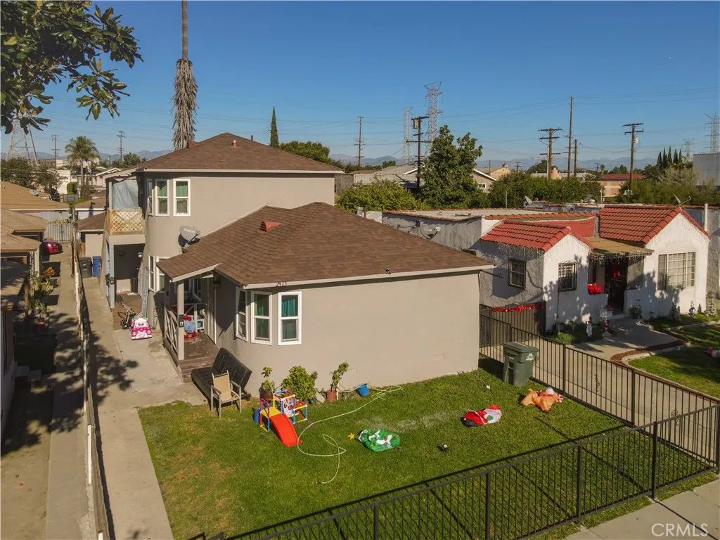 2913 Illinois, South Gate, CA 90280
