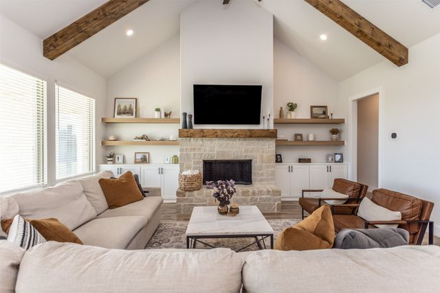 24 Dove Landing, Valley View, TX 76272