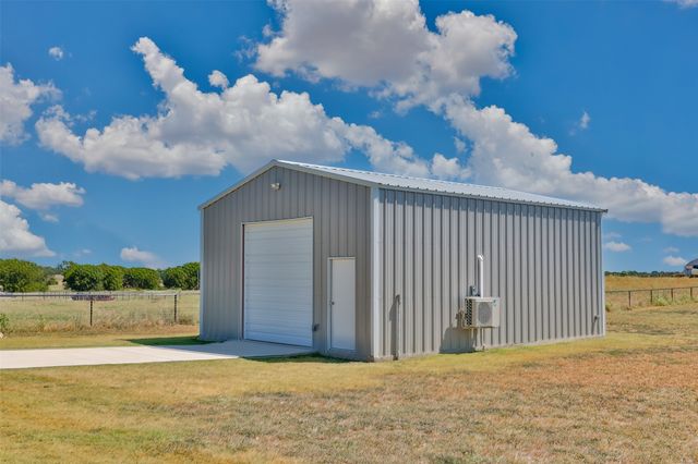 24 Dove Landing, Valley View, TX 76272