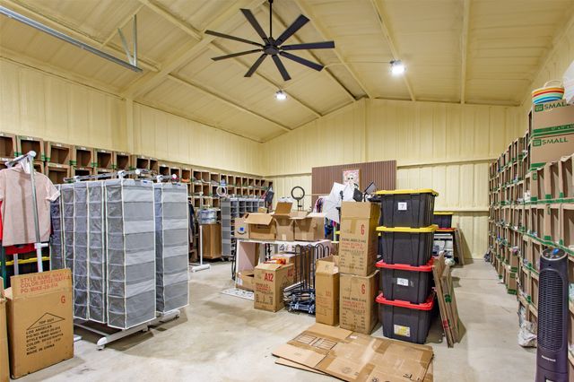 24 Dove Landing, Valley View, TX 76272
