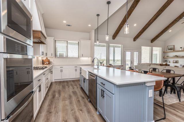 24 Dove Landing, Valley View, TX 76272