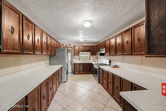 118 FIELDS Avenue, Jacksonville, FL 32218