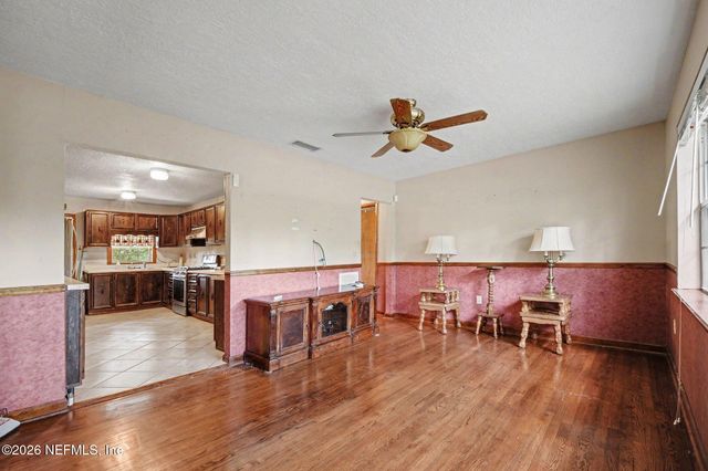 118 FIELDS Avenue, Jacksonville, FL 32218