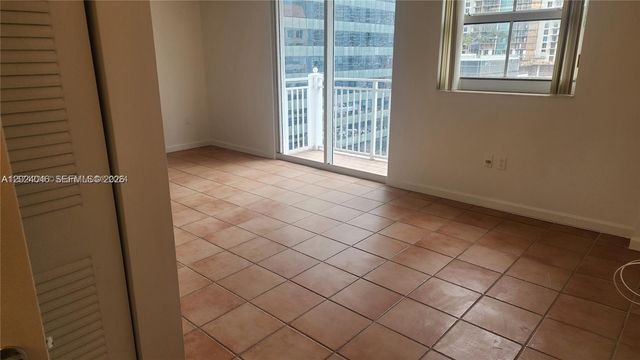 185 SE 14th Ter 1609, Miami, FL 33131