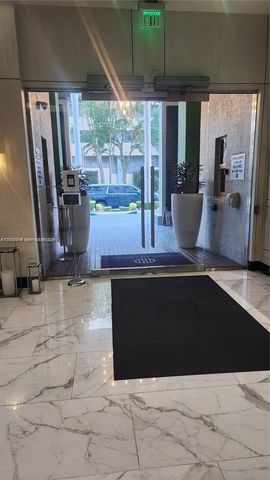 185 SE 14th Ter 1609, Miami, FL 33131
