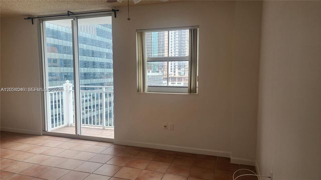 185 SE 14th Ter 1609, Miami, FL 33131