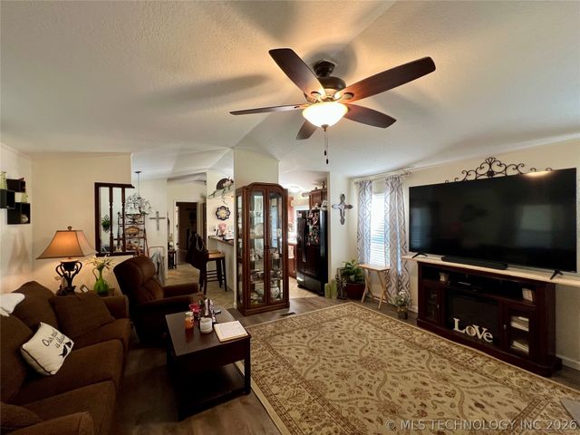 4369 Lookout Drive, Kingston, OK 73439