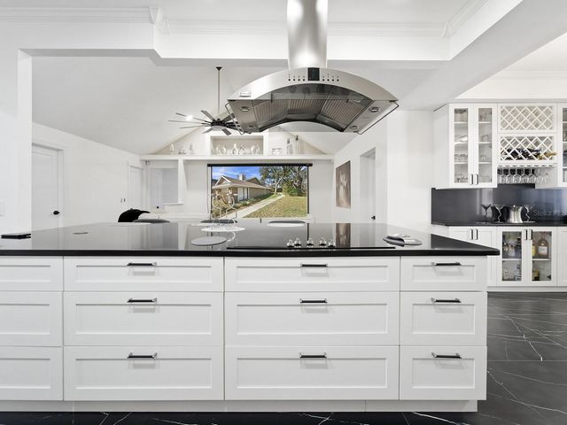 142 BARRINGTON DRIVE, Brandon, FL 33511