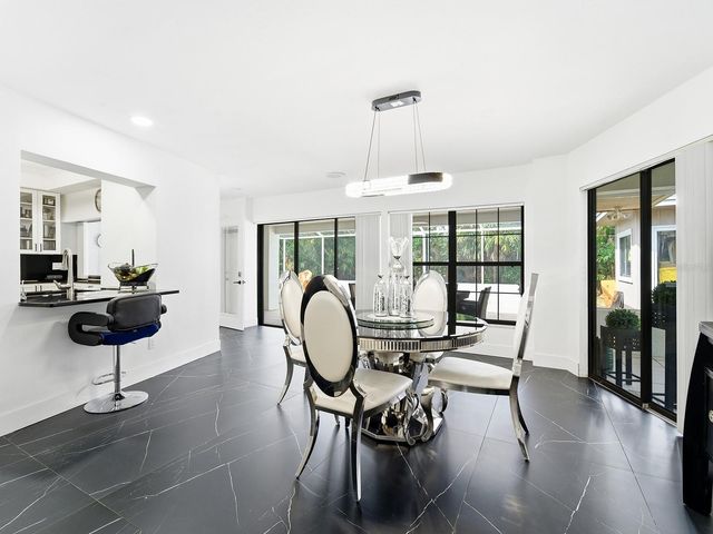 142 BARRINGTON DRIVE, Brandon, FL 33511