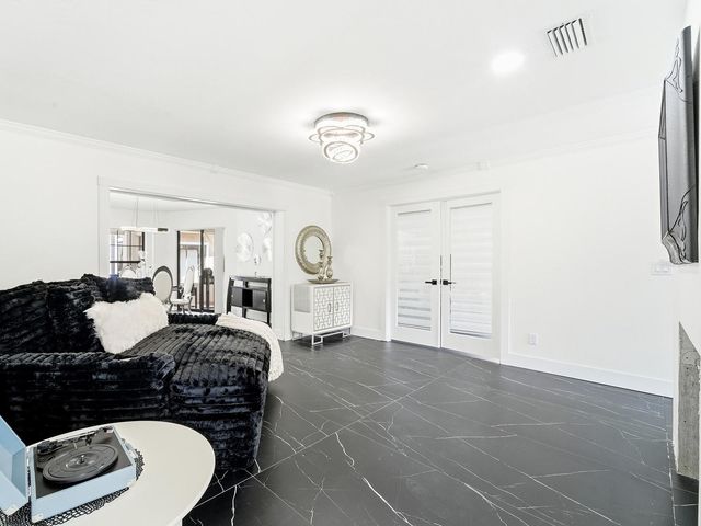 142 BARRINGTON DRIVE, Brandon, FL 33511