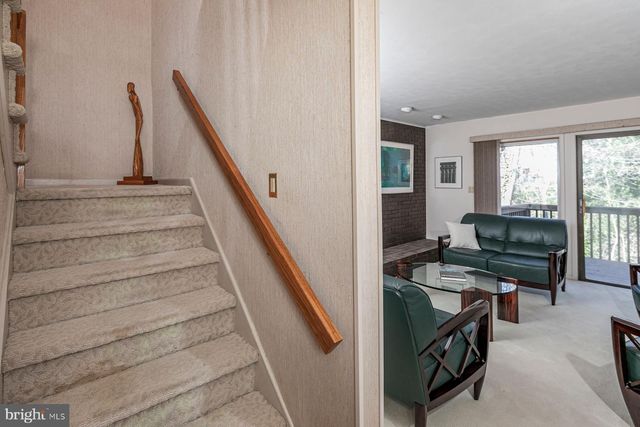 12 CAMERON CT, Princeton, NJ 08540