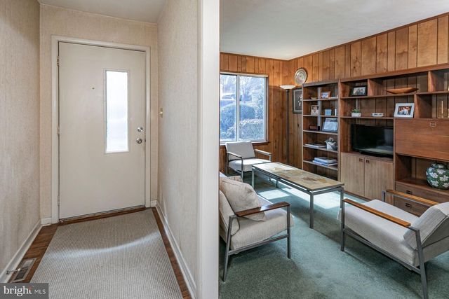 12 CAMERON CT, Princeton, NJ 08540