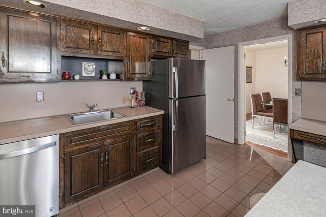 12 CAMERON CT, Princeton, NJ 08540