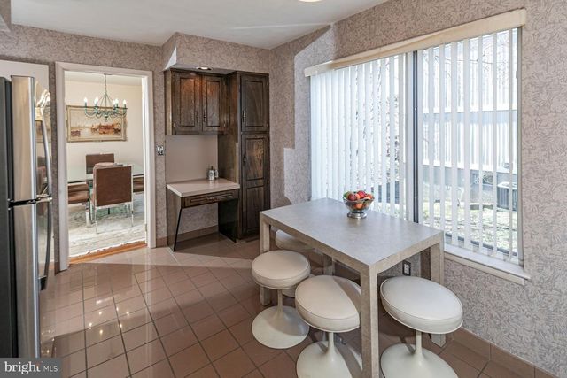 12 CAMERON CT, Princeton, NJ 08540