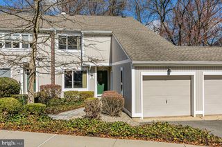 12 CAMERON CT, Princeton, NJ 08540