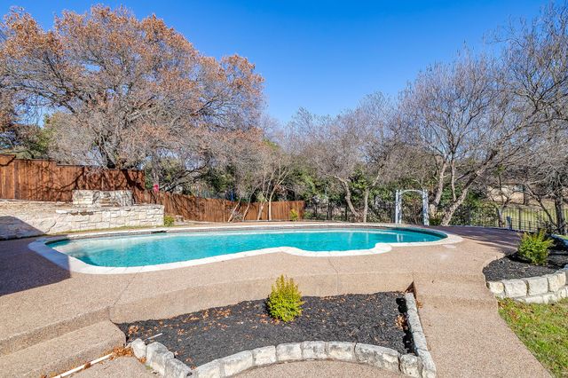 8536 Lake Country Drive, Fort Worth, TX 76179