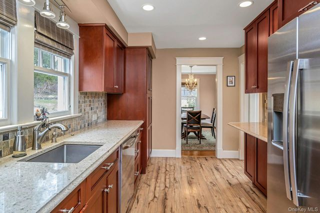 49 Bellewood Avenue, Dobbs Ferry, NY 10522